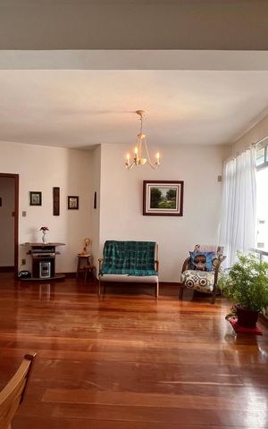 Apartamento à venda com 135m², 3 quartos e 2 vagas Apartamento à venda com 135m², 3 quartos e 2 vagasSala