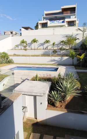 Casa de condomínio para alugar com 350m², 5 quartos e 4 vagasSuíte 2
