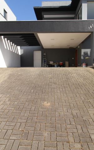 Casa de condomínio para alugar com 350m², 5 quartos e 4 vagasGaragem