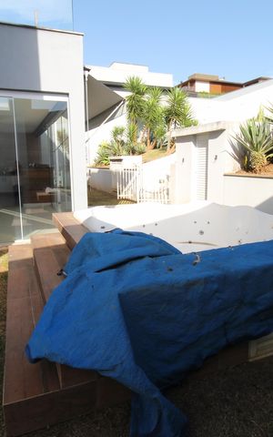 Casa de condomínio para alugar com 350m², 5 quartos e 4 vagasJacuzzi