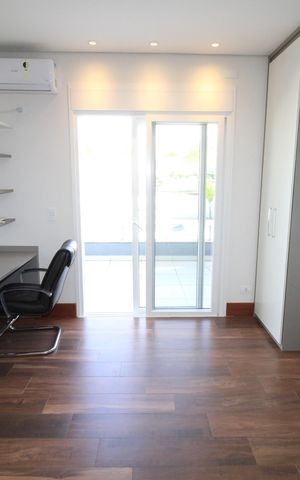 Casa de condomínio para alugar com 350m², 5 quartos e 4 vagasSuíte 3