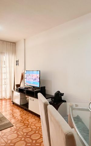 Casa à venda com 87m², 3 quartos e 2 vagas Casa à venda com 87m², 3 quartos e 2 vagasSala