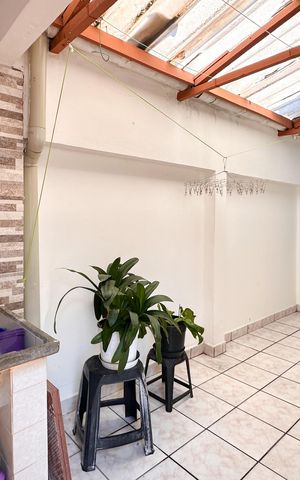 Casa à venda com 87m², 3 quartos e 2 vagas Casa à venda com 87m², 3 quartos e 2 vagasÁrea de Serviço