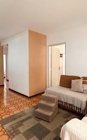 Casa à venda com 87m², 3 quartos e 2 vagas Casa à venda com 87m², 3 quartos e 2 vagasSala