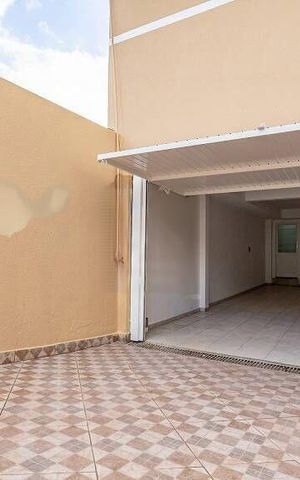 Casa à venda com 268m², 3 quartos e 5 vagas