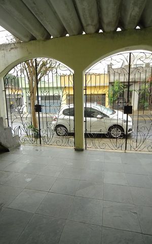 Casa à venda com 197m², 5 quartos e 2 vagasGaragem 