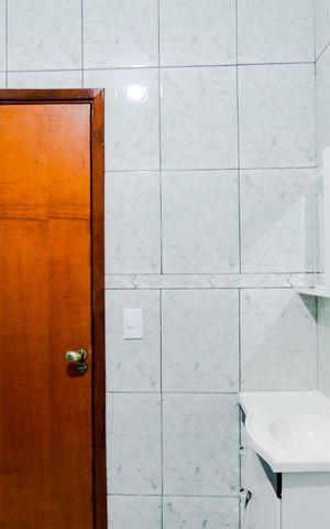 Casa para alugar com 90m², 3 quartos e 2 vagasBanheiro