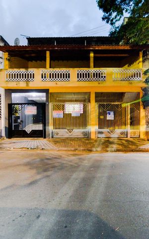 Casa para alugar com 90m², 3 quartos e 2 vagasFachada