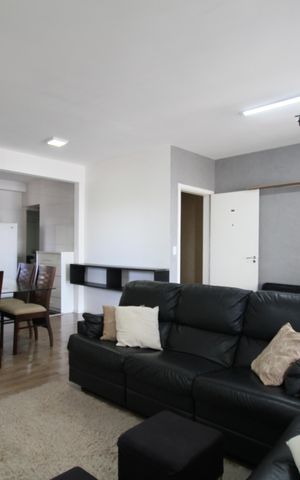 Apartamento para alugar com 102m², 2 quartos e 2 vagasSala