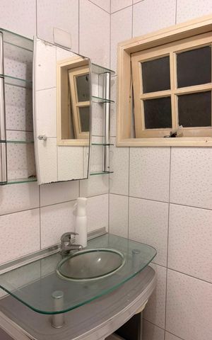 Casa à venda com 300m², 4 quartos e 4 vagasBanheiro