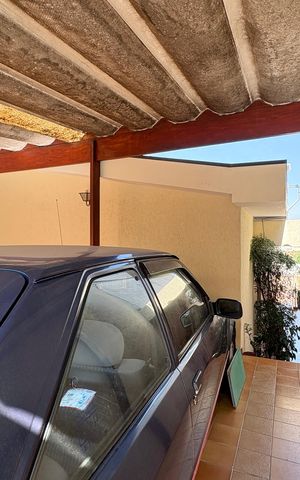 Casa à venda com 110m², 2 quartos e 2 vagas Casa à venda com 110m², 2 quartos e 2 vagasGaragem
