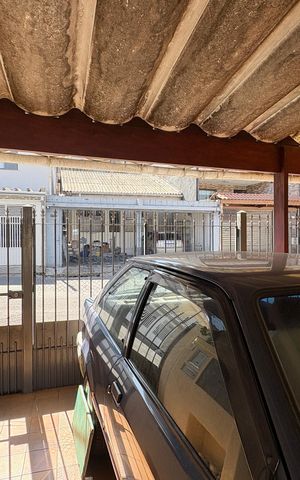 Casa à venda com 110m², 2 quartos e 2 vagas Casa à venda com 110m², 2 quartos e 2 vagasGaragem