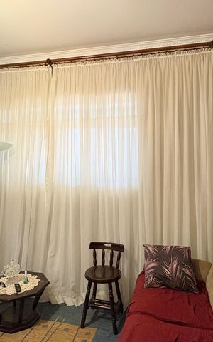 Casa à venda com 110m², 2 quartos e 2 vagas Casa à venda com 110m², 2 quartos e 2 vagasSala