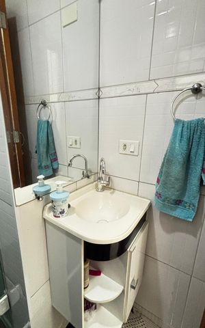 Casa à venda com 110m², 3 quartos e 2 vagas Casa à venda com 110m², 3 quartos e 2 vagasBanheiro