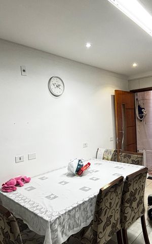 Casa à venda com 110m², 3 quartos e 2 vagas Casa à venda com 110m², 3 quartos e 2 vagasCozinha