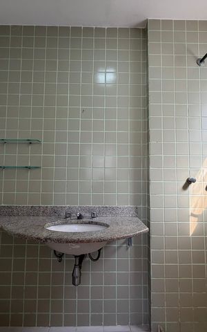Apartamento para alugar com 88m², 3 quartos e 1 vaga Apartamento para alugar com 88m², 3 quartos e 1 vagaBanheiro da suíte