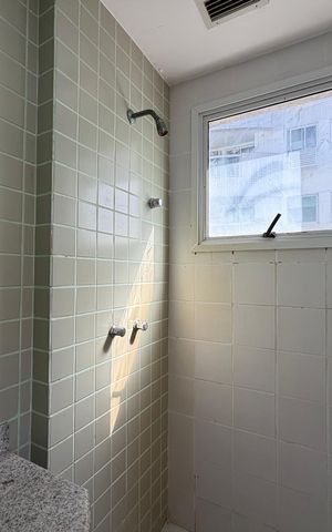 Apartamento para alugar com 88m², 3 quartos e 1 vaga Apartamento para alugar com 88m², 3 quartos e 1 vagaBanheiro da suíte