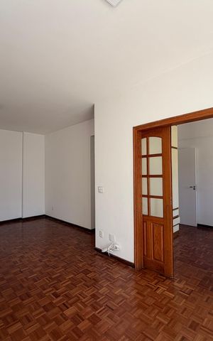 Apartamento para alugar com 88m², 3 quartos e 1 vaga Apartamento para alugar com 88m², 3 quartos e 1 vagaSala
