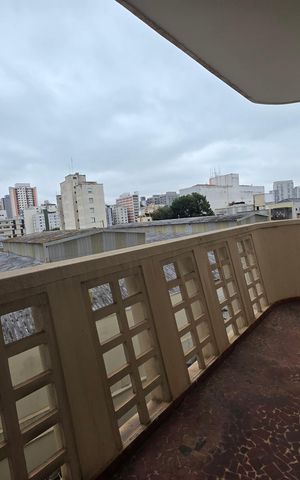 Apartamento à venda com 133m², 2 quartos e sem vaga Apartamento à venda com 133m², 2 quartos e sem vagaVaranda