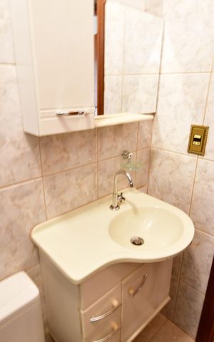 Casa à venda com 260m², 3 quartos e sem vagaBanheiro 2