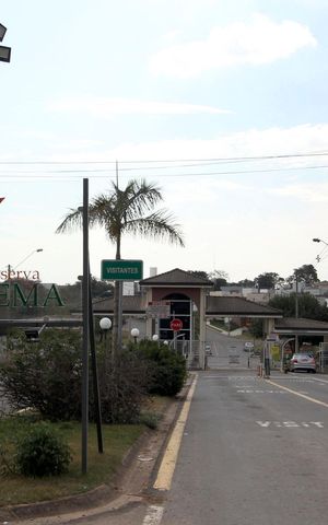 Casa de condomínio para alugar com 160m², 3 quartos e 4 vagasFachada