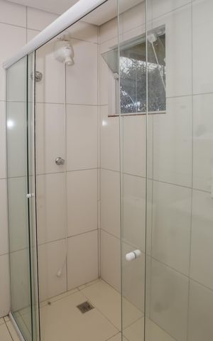 Casa para alugar com 300m², 4 quartos e 3 vagas Casa para alugar com 300m², 4 quartos e 3 vagasBanheiro da Suíte 4