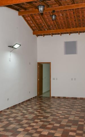 Casa para alugar com 300m², 4 quartos e 3 vagas Casa para alugar com 300m², 4 quartos e 3 vagasSalão