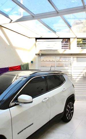 Casa à venda com 68m², 2 quartos e 2 vagas Casa à venda com 68m², 2 quartos e 2 vagasGaragem