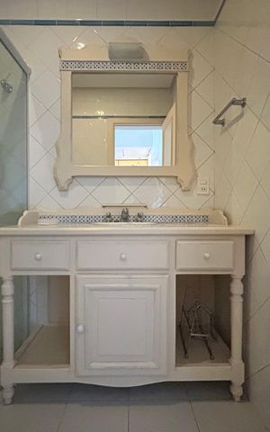Casa para alugar com 660m², 4 quartos e 4 vagas Casa para alugar com 660m², 4 quartos e 4 vagasBanheiro Social