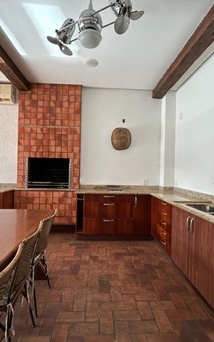 Casa para alugar com 660m², 4 quartos e 4 vagas Casa para alugar com 660m², 4 quartos e 4 vagasÁrea gourmet