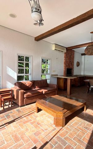 Casa para alugar com 660m², 4 quartos e 4 vagas Casa para alugar com 660m², 4 quartos e 4 vagasÁrea gourmet