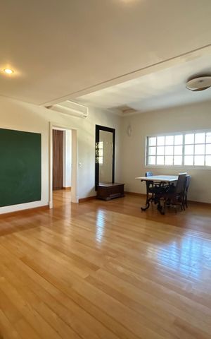 Casa para alugar com 660m², 4 quartos e 4 vagas Casa para alugar com 660m², 4 quartos e 4 vagasSala 4