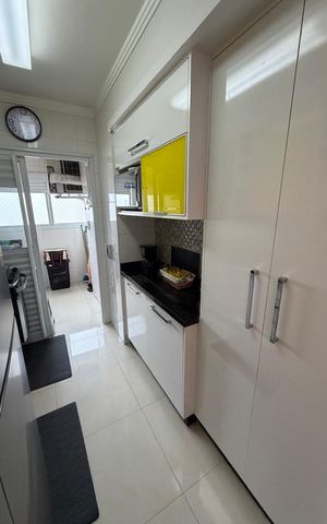 Apartamento à venda com 80m², 3 quartos e 2 vagas Apartamento à venda com 80m², 3 quartos e 2 vagasCozinha