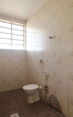 Apartamento para alugar com 100m², 2 quartos e sem vaga Apartamento para alugar com 100m², 2 quartos e sem vagaBanheiro