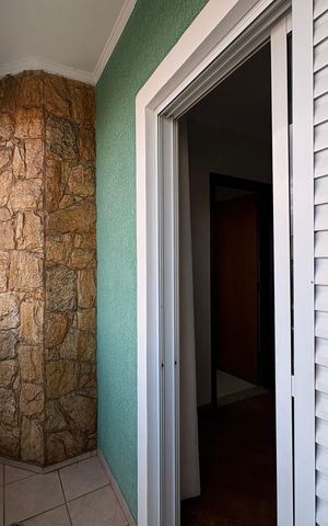 Casa à venda com 160m², 4 quartos e 4 vagas Casa à venda com 160m², 4 quartos e 4 vagasSacada suite