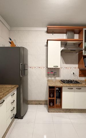 Casa à venda com 160m², 4 quartos e 4 vagas Casa à venda com 160m², 4 quartos e 4 vagasCozinha