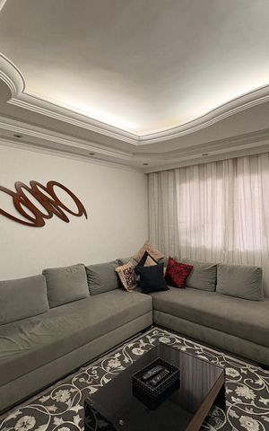 Casa à venda com 160m², 4 quartos e 4 vagas Casa à venda com 160m², 4 quartos e 4 vagasSala