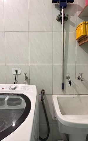 Casa à venda com 160m², 4 quartos e 4 vagas Casa à venda com 160m², 4 quartos e 4 vagasLavanderia