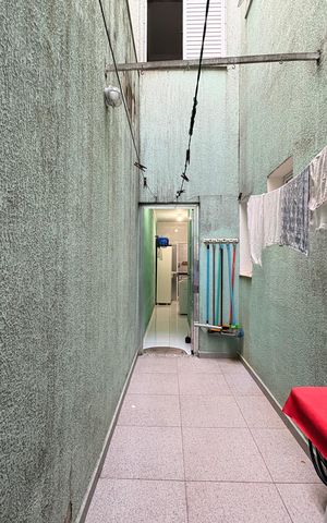 Casa à venda com 160m², 4 quartos e 4 vagas Casa à venda com 160m², 4 quartos e 4 vagasQuintal