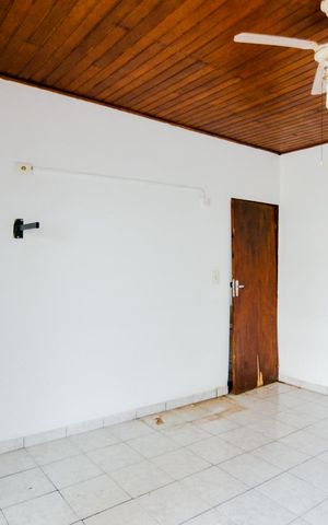 Casa à venda com 119m², 3 quartos e 1 vagaSuíte