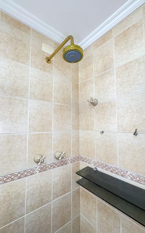 Apartamento à venda com 273m², 4 quartos e 2 vagasBanheiro social