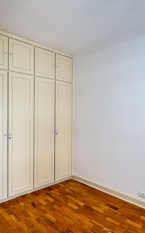 Apartamento à venda com 273m², 4 quartos e 2 vagasQuarto 