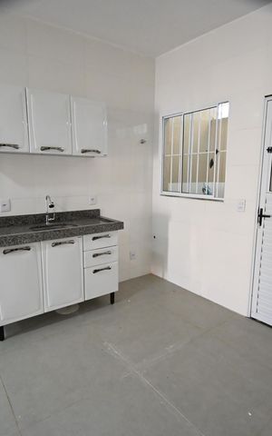 Casa de condomínio para alugar com 60m², 2 quartos e 1 vaga