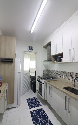 Apartamento à venda com 91m², 2 quartos e 2 vagasCozinha 