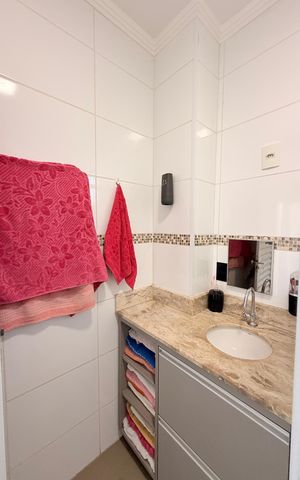 Casa à venda com 128m², 4 quartos e 2 vagasBanheiro Social