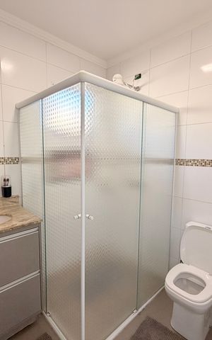 Casa à venda com 128m², 4 quartos e 2 vagasBanheiro Social