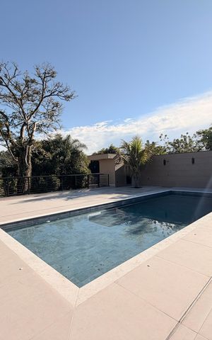 Casa à venda com 128m², 4 quartos e 2 vagasQuintal com piscina e churrasqueira