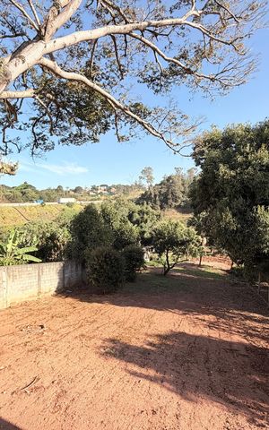 Casa à venda com 128m², 4 quartos e 2 vagasTerreno