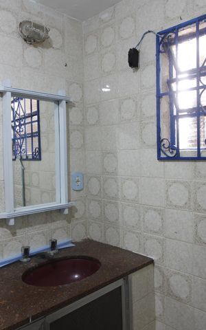 Casa de condomínio para alugar com 84m², 4 quartos e 2 vagasBanheiro da Suíte 2