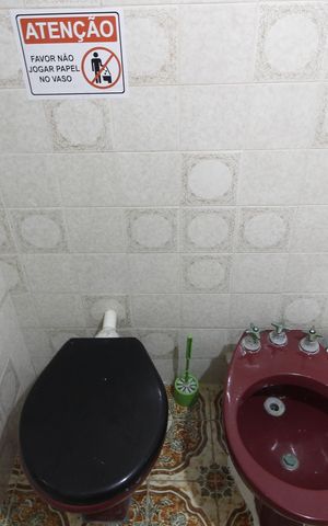 Casa de condomínio para alugar com 84m², 4 quartos e 2 vagasBanheiro da Suíte 2